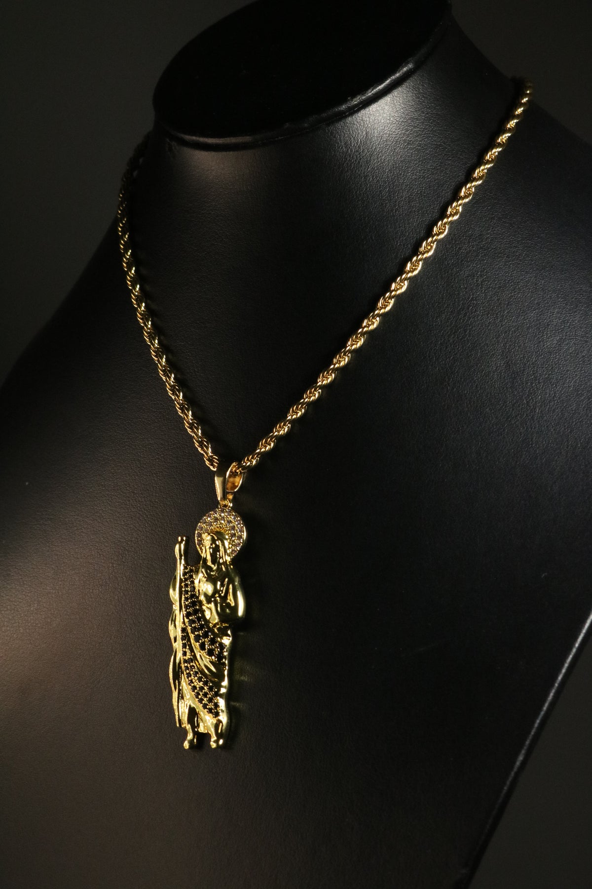 San Judas ICED Grande Zirconia Negra